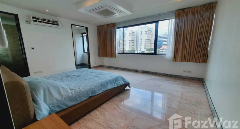 For rent 2 bedrooms condo in Watthana, Bangkok