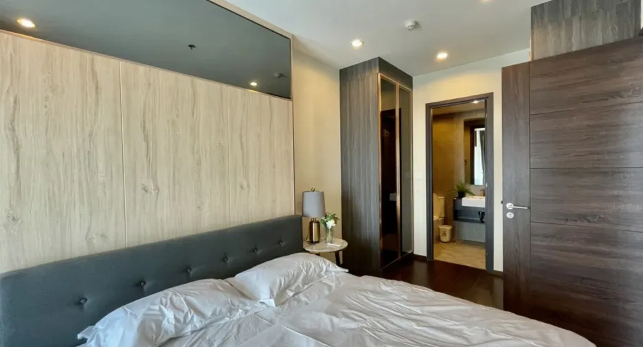 For rent 2 bedrooms condo in Watthana, Bangkok