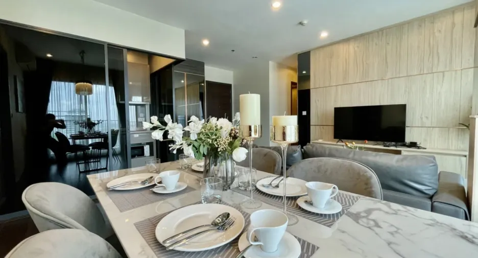 For rent 2 bedrooms condo in Watthana, Bangkok