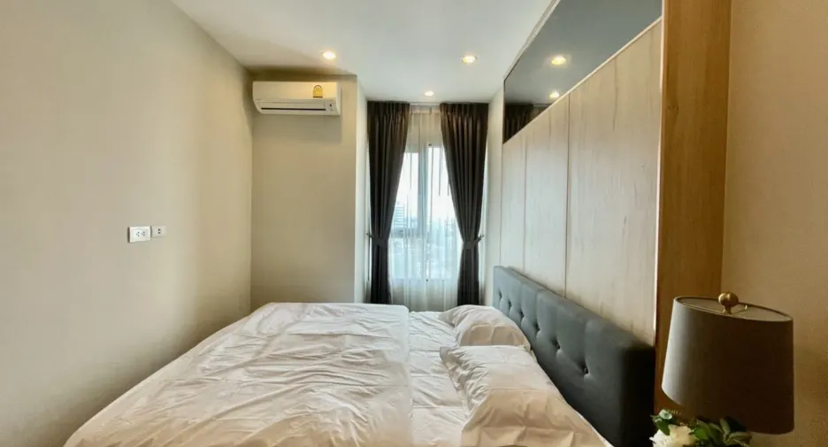 For rent 2 bedrooms condo in Watthana, Bangkok