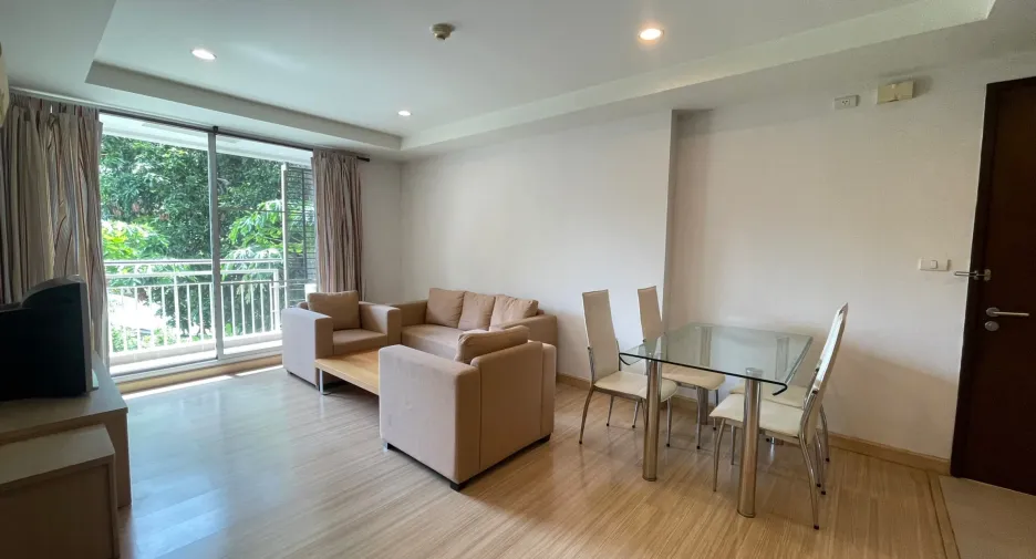 For rent 2 bedrooms condo in Khlong Toei, Bangkok