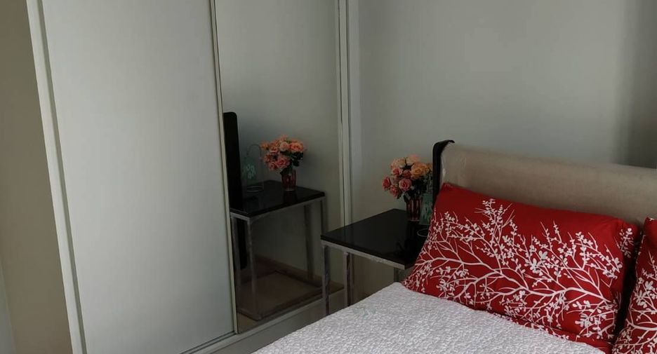 For rent 1 bed condo in Huai Khwang, Bangkok