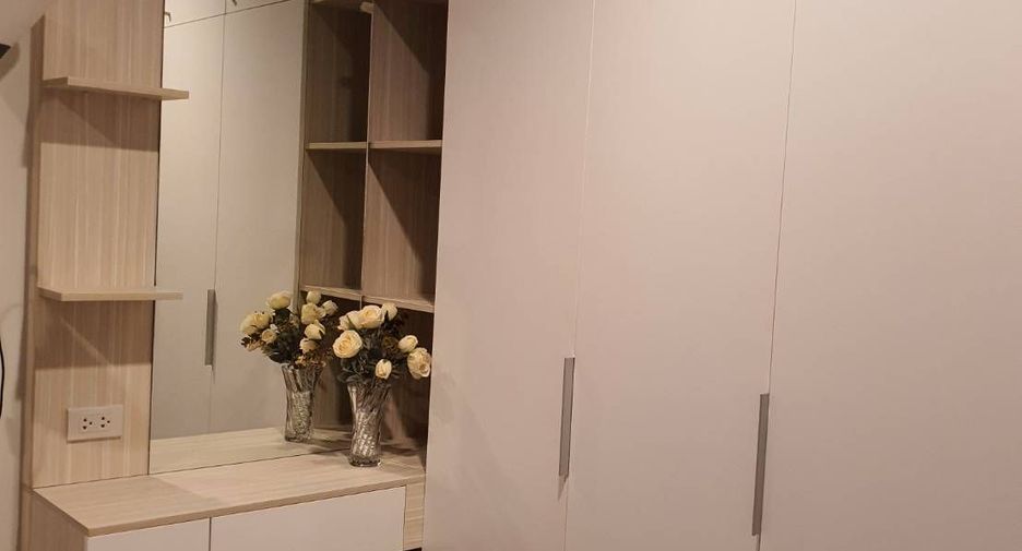 Wohnung zur Miete mit 1 Zimmer in Huai Khwang, Bangkok