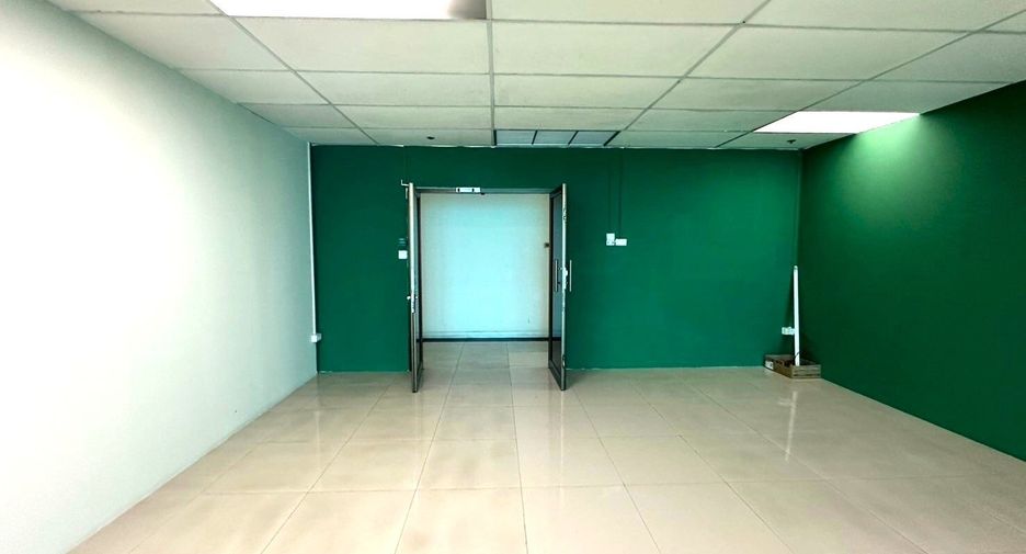 For rent office in Huai Khwang, Bangkok