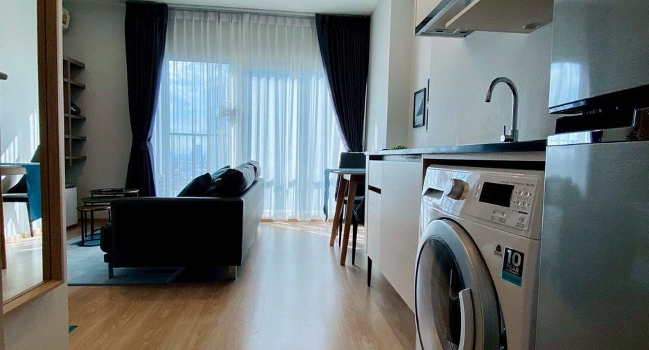 Condo en alquiler de 2 habitaciones en Huai Khwang, Bangkok
