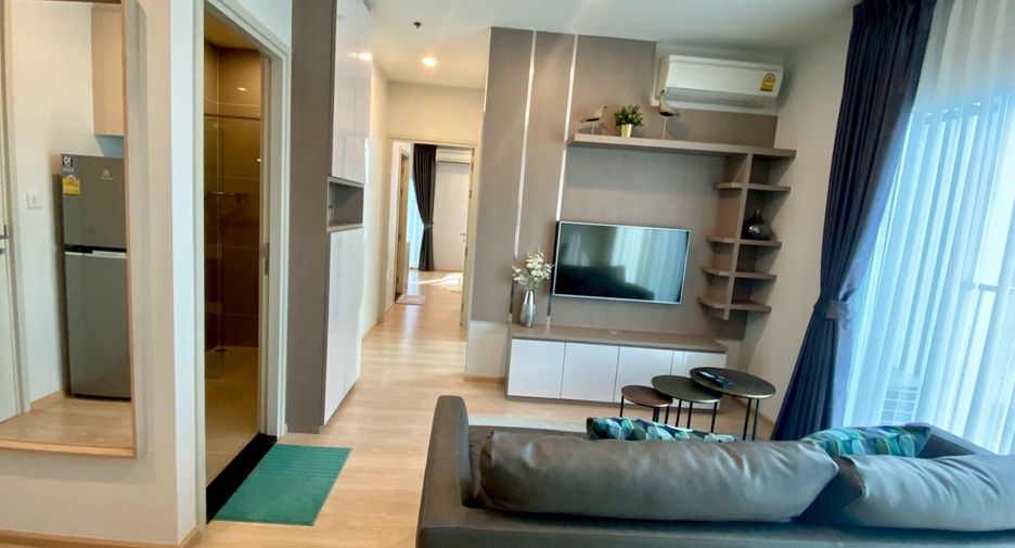 For rent 2 bedrooms condo in Huai Khwang, Bangkok