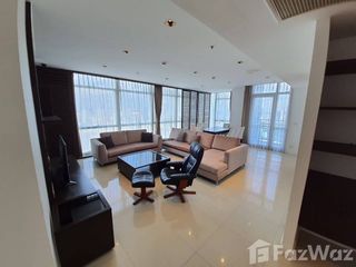 For rent 3 bedrooms condo in Pathum Wan, Bangkok