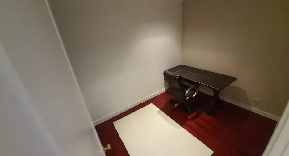 For rent 3 bedrooms condo in Pathum Wan, Bangkok