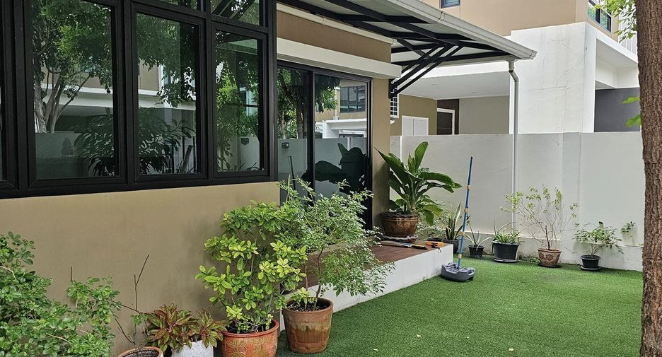 For rent 4 bedrooms house in Bang Phli, Samut Prakan