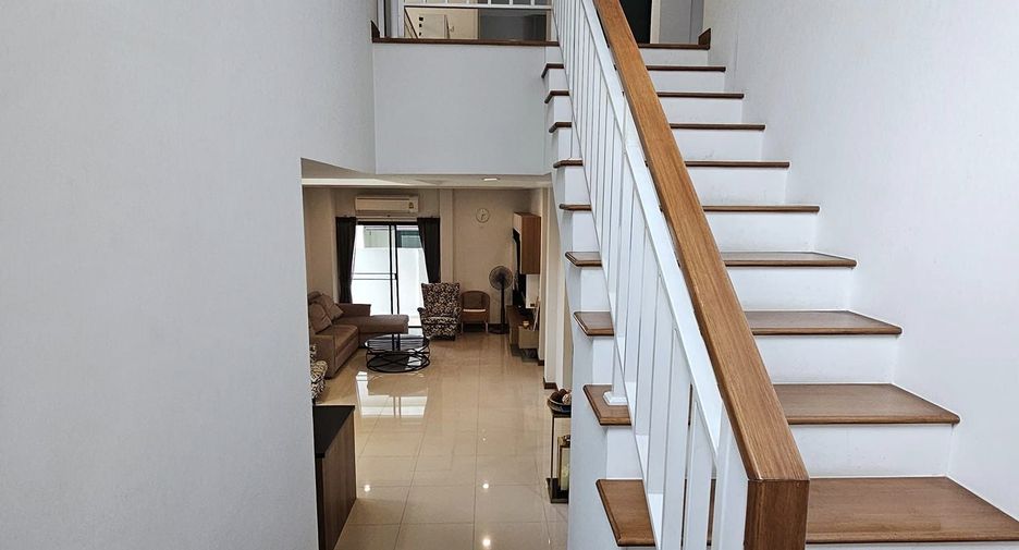 For rent 4 bedrooms house in Bang Phli, Samut Prakan