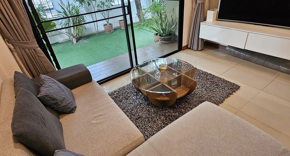 For rent 4 bedrooms house in Bang Phli, Samut Prakan