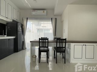 出租 2 卧室 联排别墅 在 Bang Phli, Samut Prakan