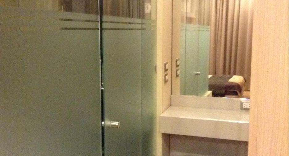 For rent 1 bed condo in Khlong Toei, Bangkok