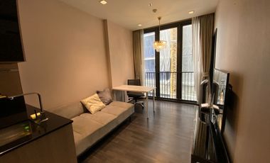 Condo en alquiler de 1 habitaciones en Huai Khwang, Bangkok