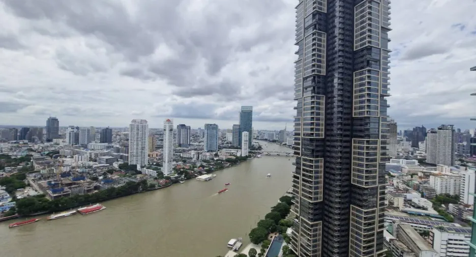 For rent 3 bedrooms apartment in Bang Kho Laem, Bangkok