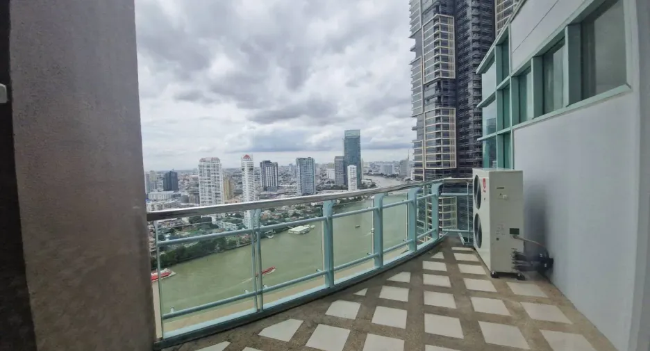 For rent 3 bedrooms apartment in Bang Kho Laem, Bangkok