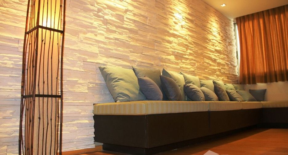 Condo en alquiler de 3 habitaciones en Watthana, Bangkok