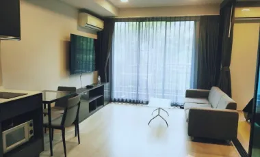 Condo en alquiler de 1 habitaciones en Khlong Toei, Bangkok