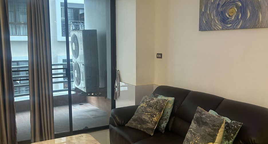 For rent 1 bed condo in Sathon, Bangkok