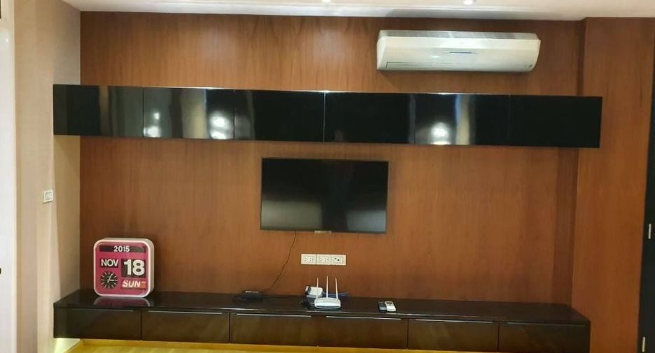 For rent 3 bedrooms townhouse in Prawet, Bangkok