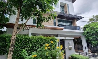 For rent 3 bedrooms townhouse in Prawet, Bangkok
