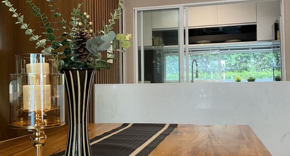 For rent 3 bedrooms townhouse in Prawet, Bangkok