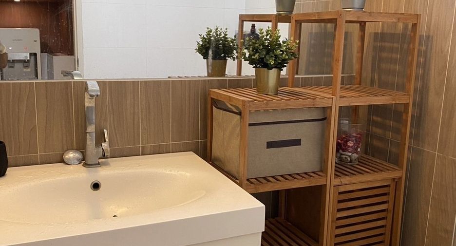 For rent 3 bedrooms townhouse in Prawet, Bangkok