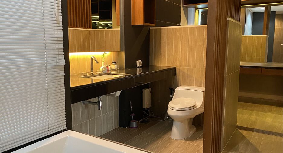 For rent 3 bedrooms townhouse in Prawet, Bangkok