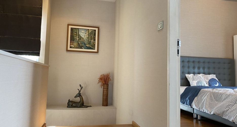 For rent 3 bedrooms townhouse in Prawet, Bangkok