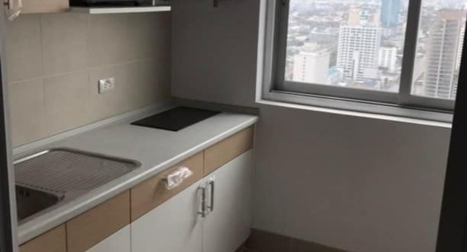 Wohnung zur Miete mit 2 Zimmer in Watthana, Bangkok