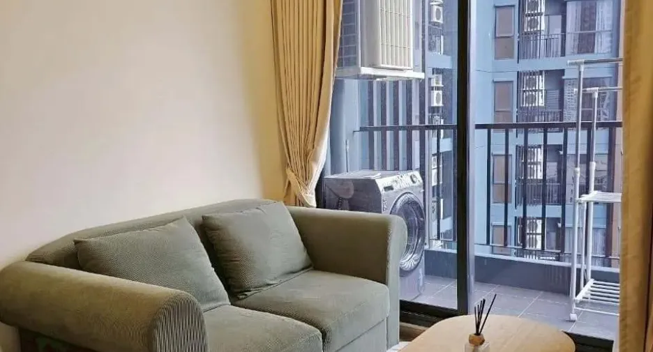 Condo en alquiler de 1 habitaciones en Huai Khwang, Bangkok