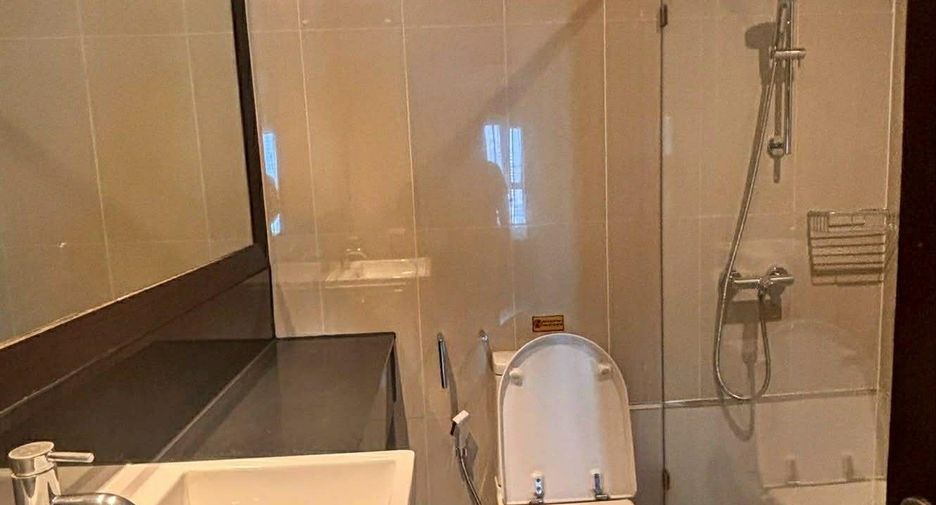 Condo en alquiler de 2 habitaciones en Sathon, Bangkok