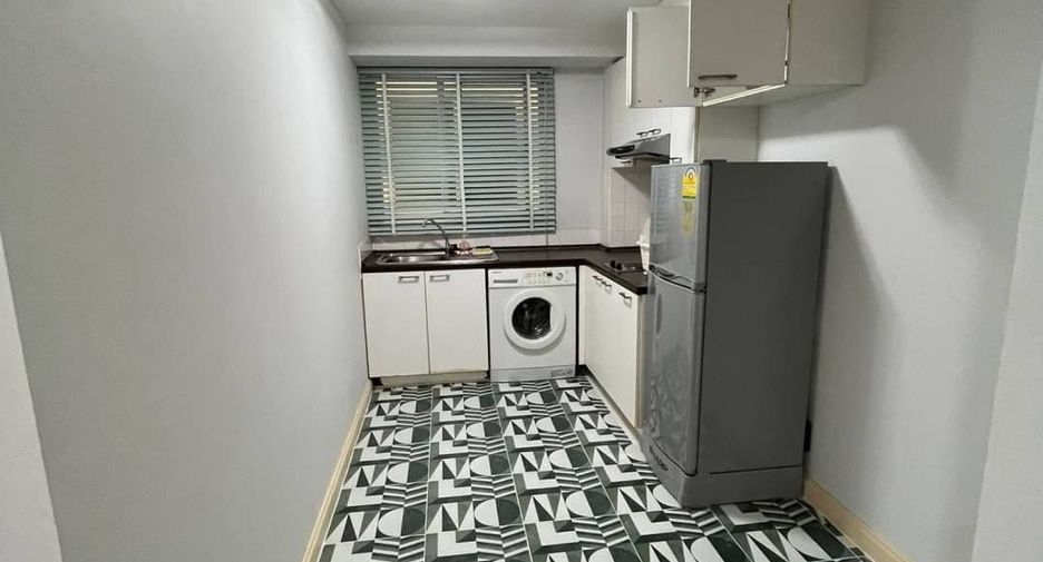 For rent 1 bed condo in Watthana, Bangkok