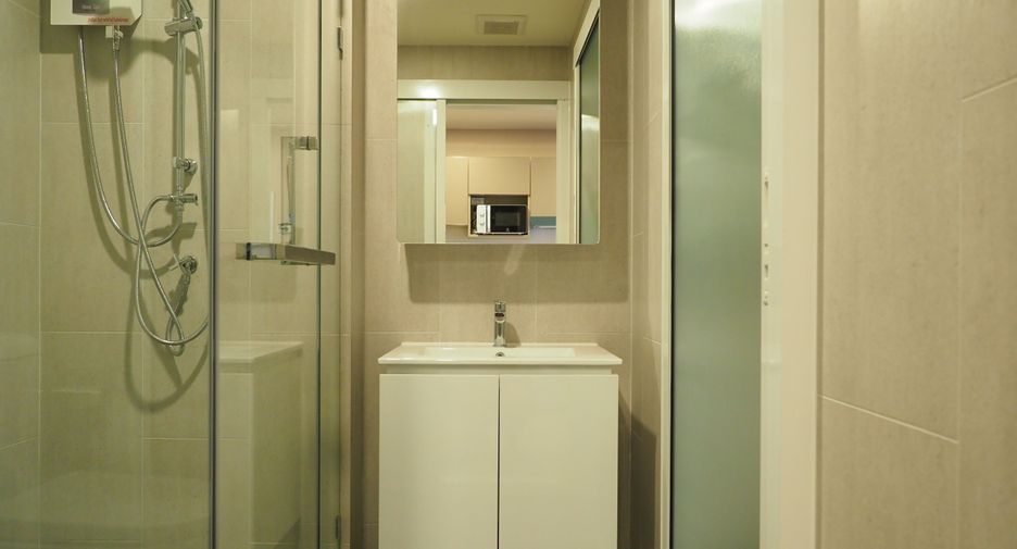 For rent 2 bedrooms condo in Chatuchak, Bangkok