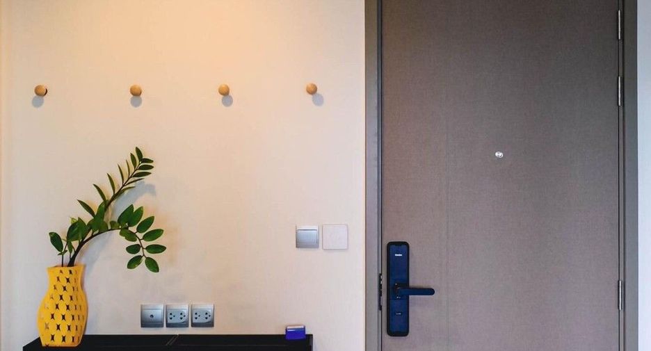 For rent 1 bed condo in Huai Khwang, Bangkok