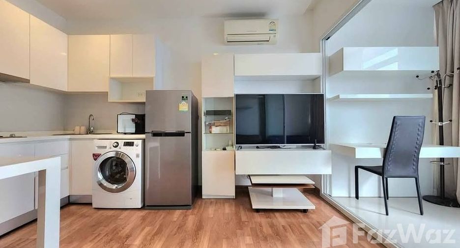 À louer 1 chambre condo à Phra Khanong, Bangkok