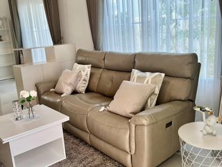 Casa en alquiler de 3 habitaciones en Bang Phli, Samut Prakan