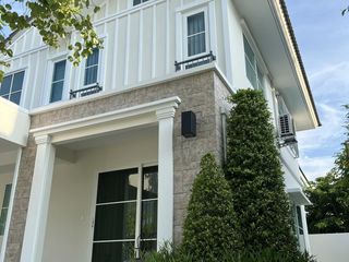 Casa en alquiler de 3 habitaciones en Bang Phli, Samut Prakan