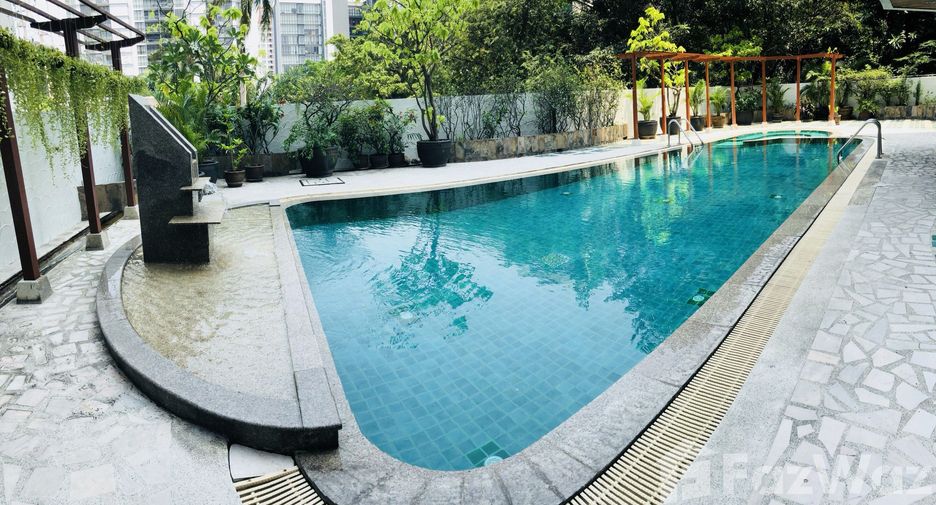 ให้เช่า 2 ห้องนอน คอนโด ใน คลองเตย, กรุงเทพฯ