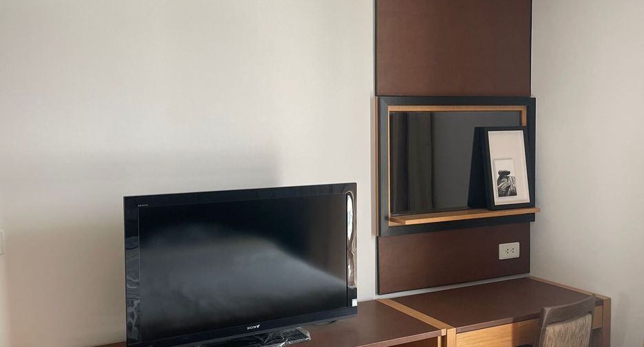 For rent 1 bed condo in Khlong Toei, Bangkok