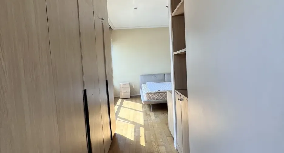 For rent 3 bedrooms condo in Khlong Toei, Bangkok