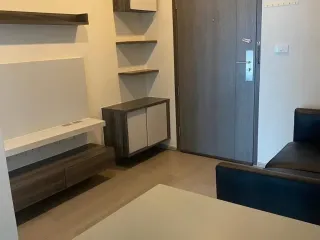 Condo en alquiler de 1 habitaciones en Huai Khwang, Bangkok