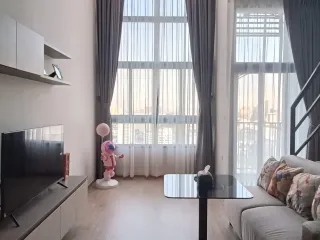 For rent 1 bed condo in Huai Khwang, Bangkok