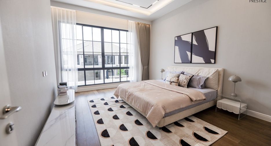 Casa en alquiler de 4 habitaciones en Bang Kapi, Bangkok