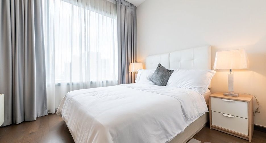 For rent 3 bedrooms condo in Watthana, Bangkok