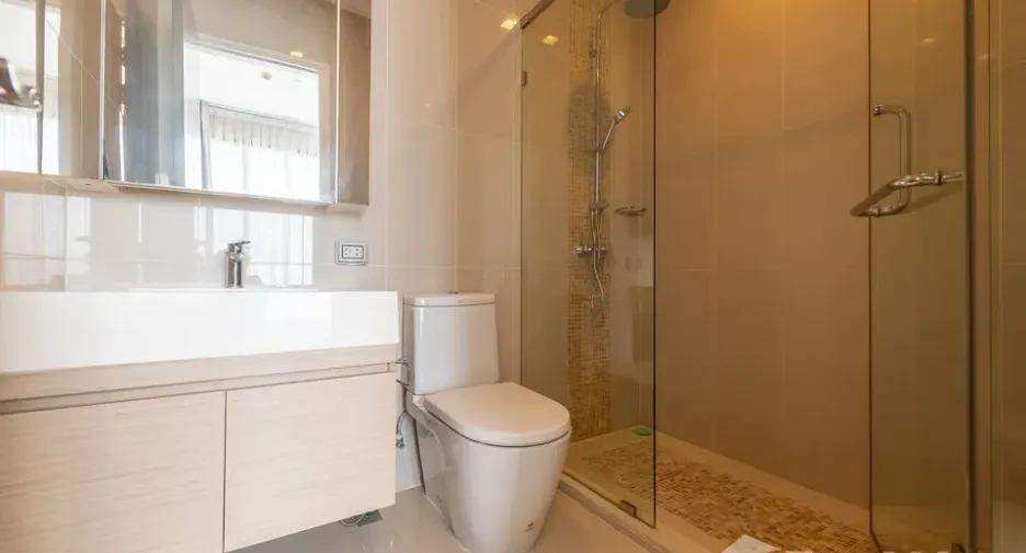 For rent 3 bedrooms condo in Watthana, Bangkok