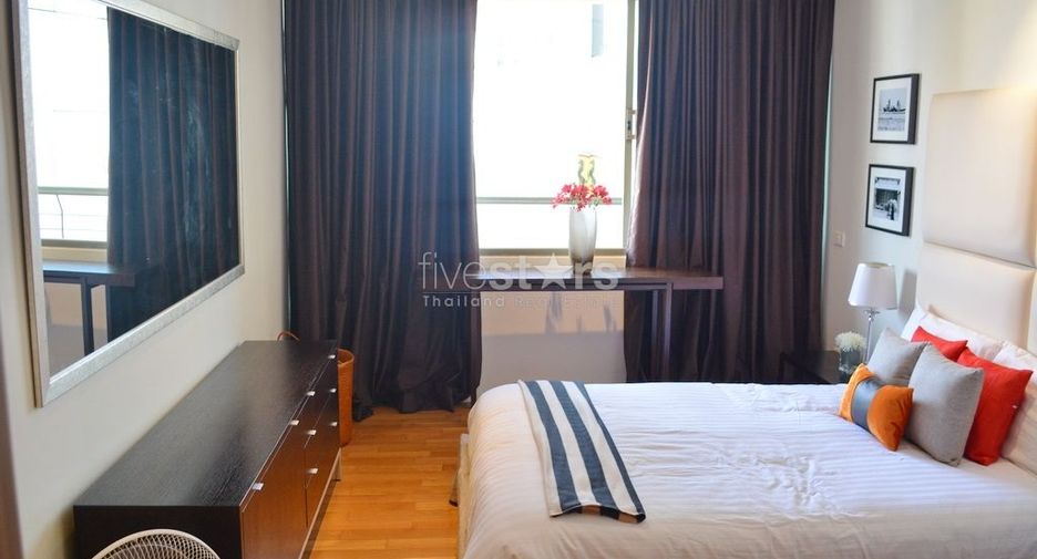 Condo en alquiler de 2 habitaciones en Khlong Toei, Bangkok
