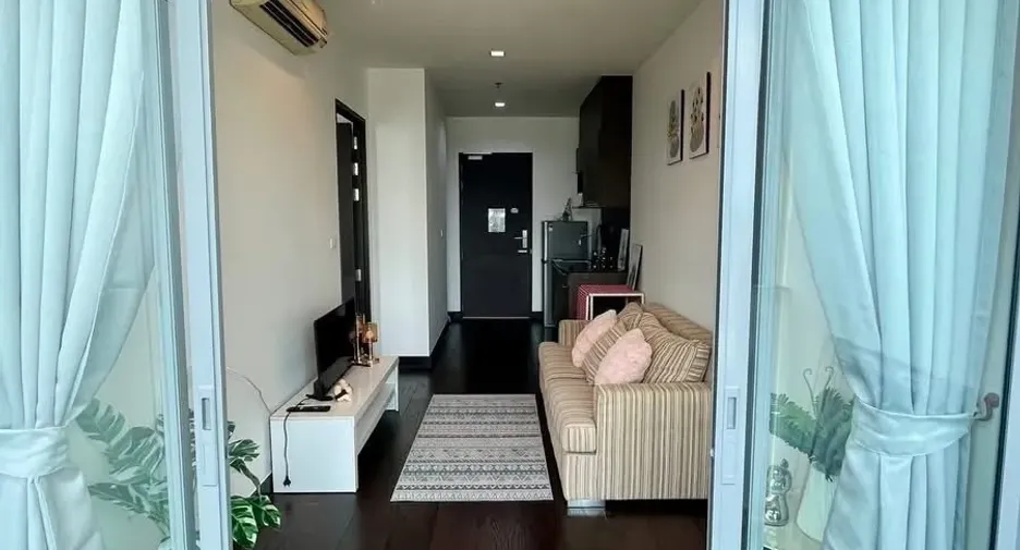 For rent 1 bed condo in Ratchathewi, Bangkok