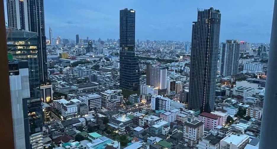 For rent 1 bed condo in Ratchathewi, Bangkok