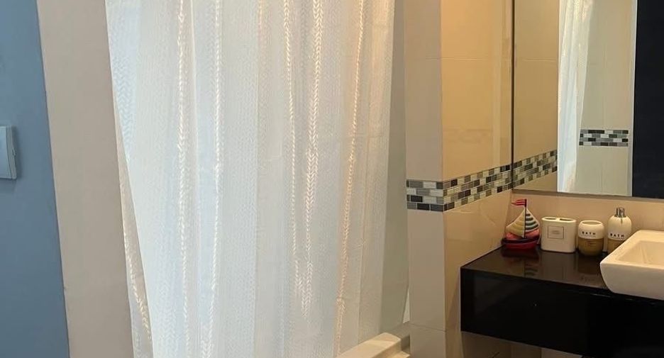 For rent 1 bed condo in Ratchathewi, Bangkok